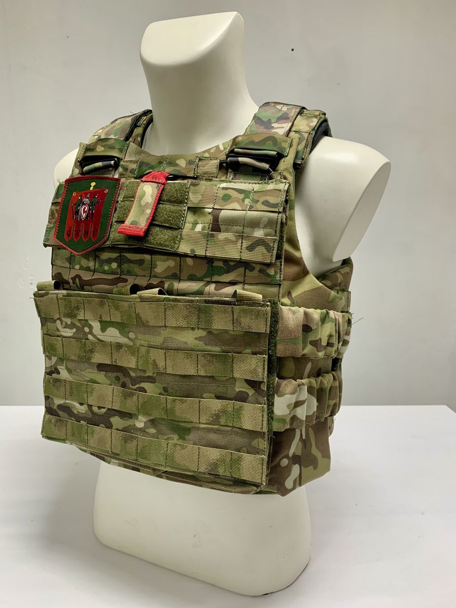 Защитный жилет "Доспех" с карманами под плиты